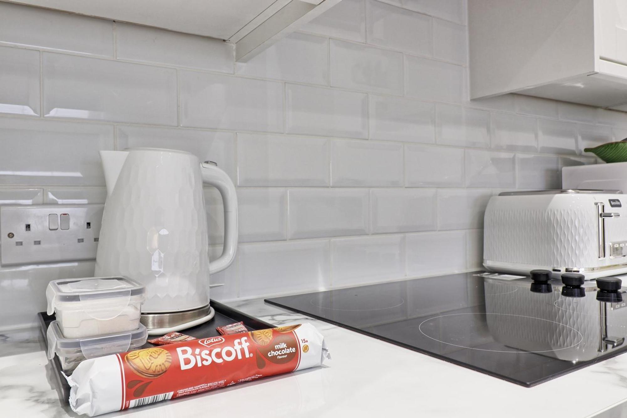 Chelmsford City Central Ground Floor Apartment Next To Town Centre Екстер'єр фото
